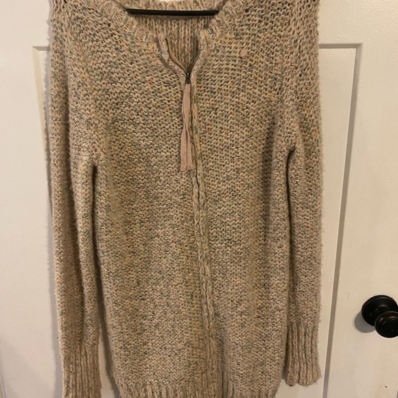 Sweater- worn once; cute zipper up the entire back - Picture 3 of 6